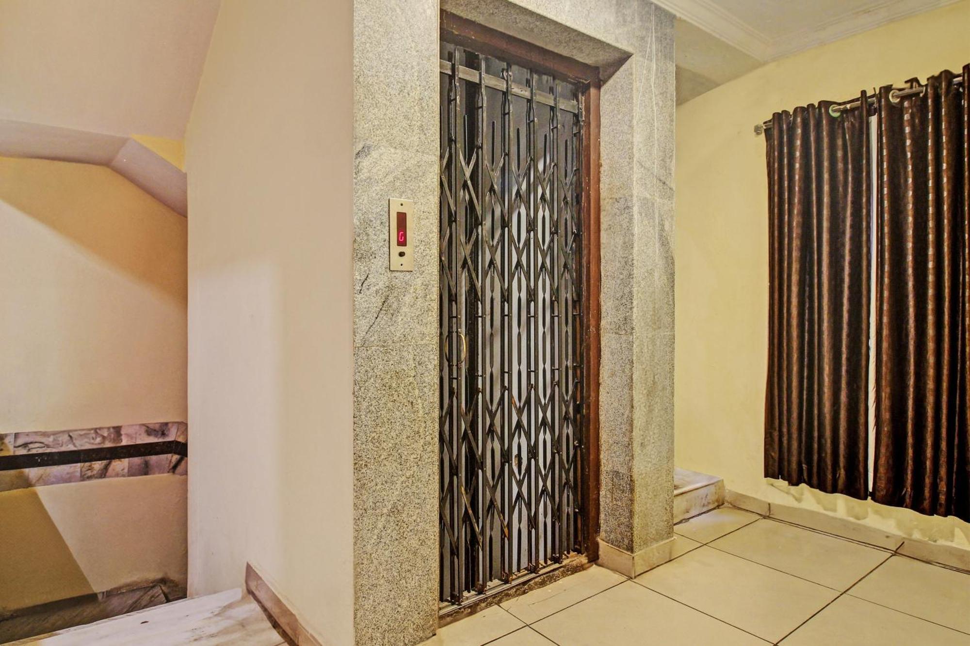 Hotel O Ruma Near Nampally Railway Station Hyderabad Bagian luar foto