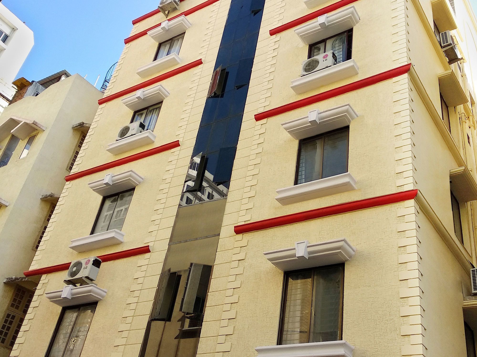 Hotel O Ruma Near Nampally Railway Station Hyderabad Bagian luar foto